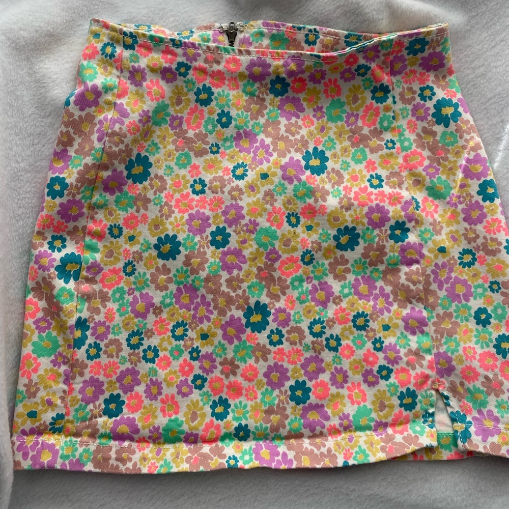 Wild Fable floral skirt! SO CUTEE!!!